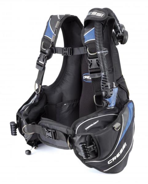 ¿Qué chaleco de buceo me conviene comprar? 8 Cressi Travelight 2.0 combina gran capacidad con reducido tamaño y peso